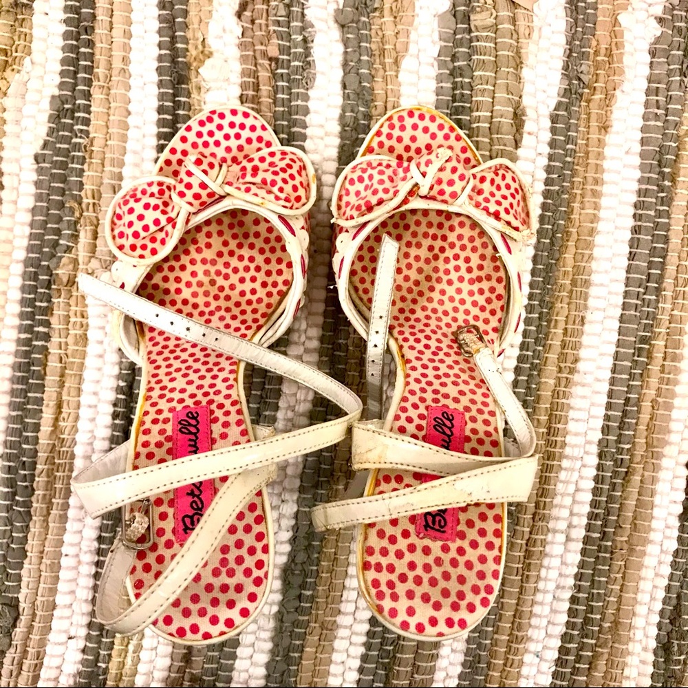 Betseyville fabric and patent leather sandals. Size 6M. Good used condition - Picture 2 of 11
